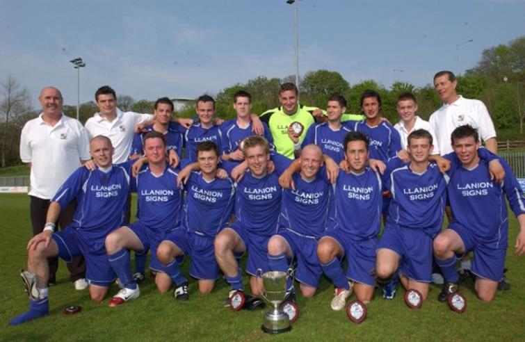 2007 Monkton Swifts team who won the double in 2007